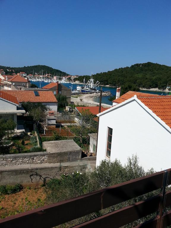 Guesthouse Lidija Kukljica Bagian luar foto