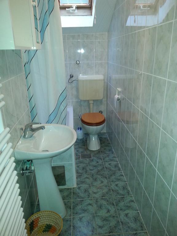 Guesthouse Lidija Kukljica Ruang foto