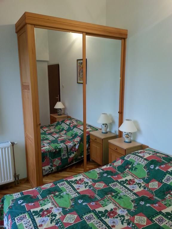 Guesthouse Lidija Kukljica Ruang foto