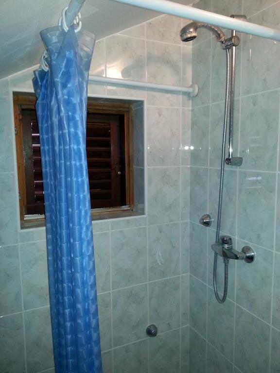 Guesthouse Lidija Kukljica Ruang foto